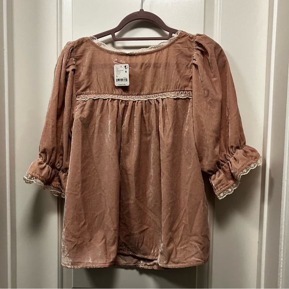 Free People new w/ tags let’s voyage, blush, pink velvet, lace floral blouse M - Picture 15 of 16